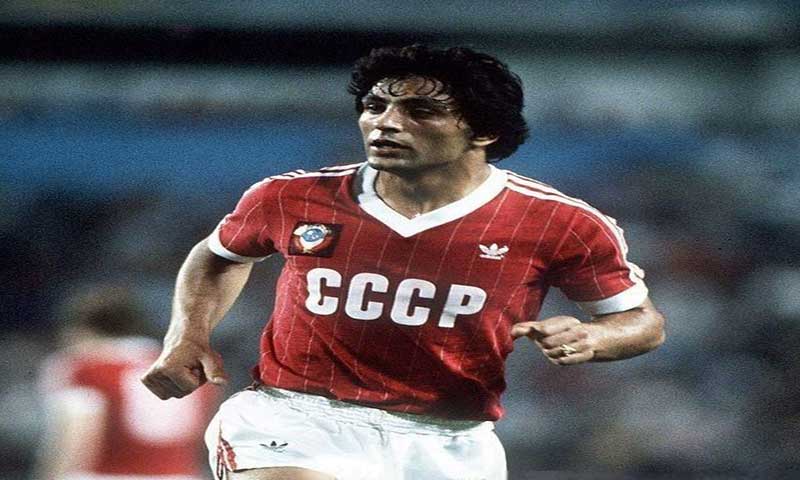 Cầu thủ Armenia xuất sắc Khoren Oganesian